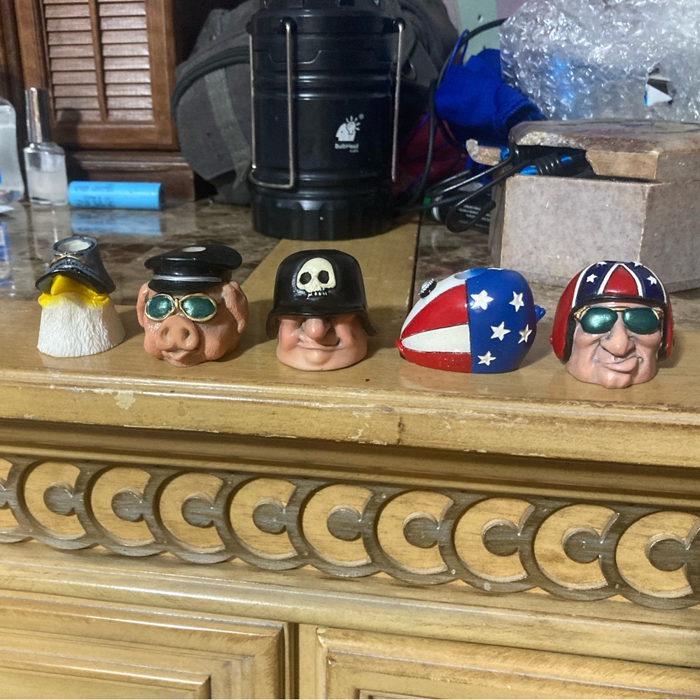 ButtHeadz cigarette snuffers Set